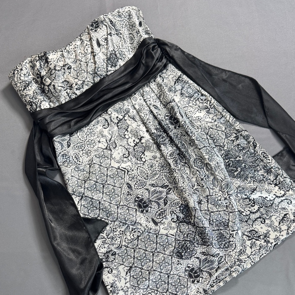 Speechless Strapless Floral Mini Dress Black White Satin Sash Size 7